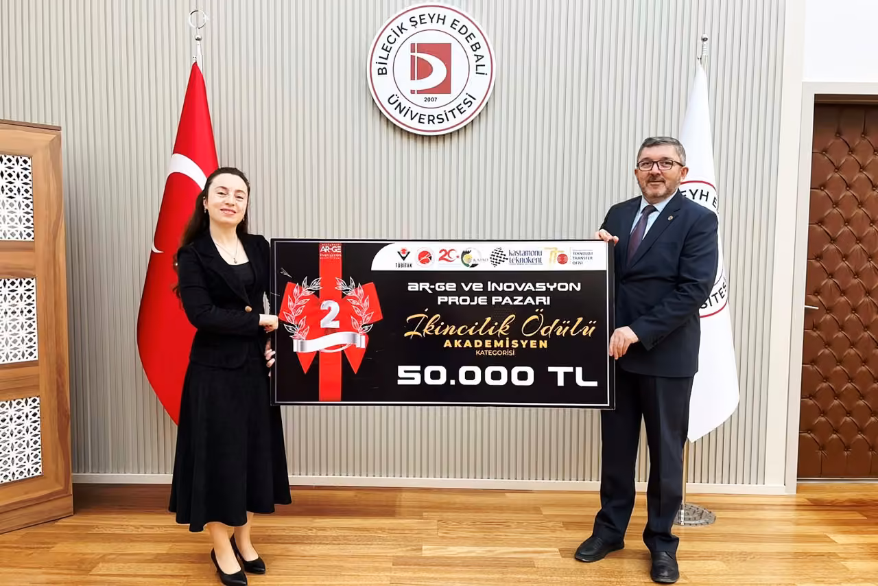 BŞEÜ’lü akademisyene 50 bin TL’lik ikincilik ödülü