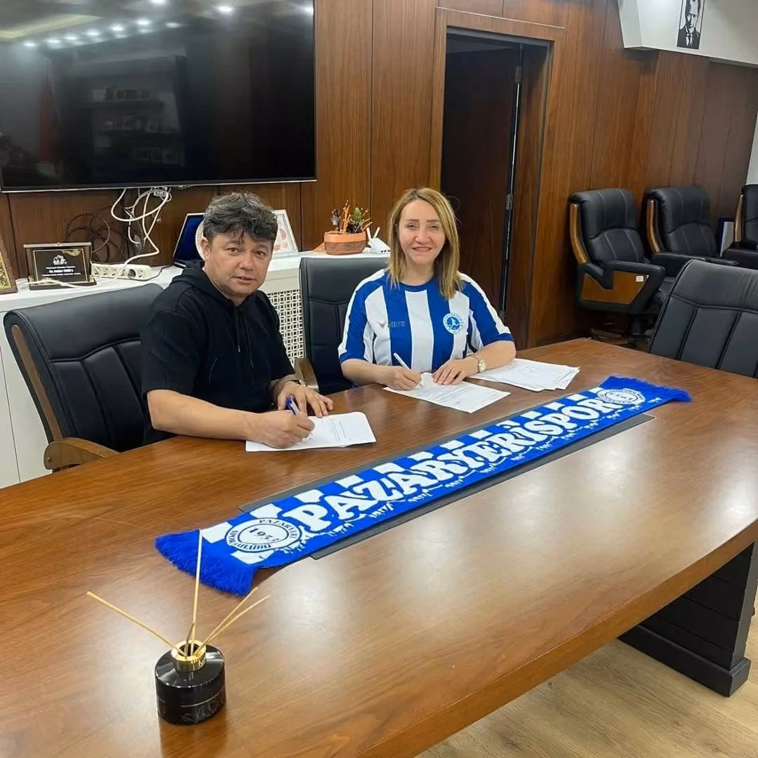 Pazaryerispor’da yeni sezon için imzalar atıldı