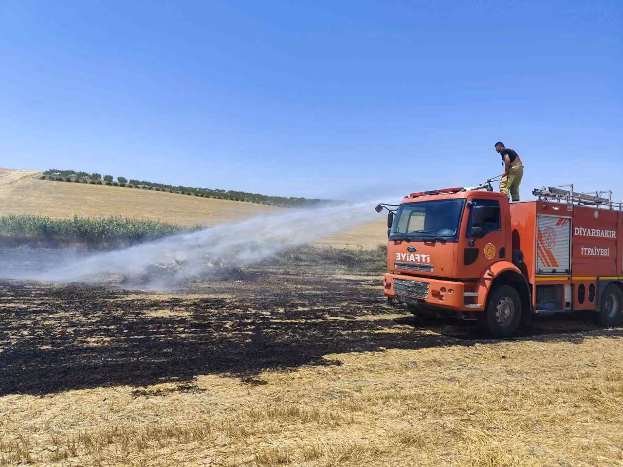 Diyarbakır’da anız yangınlarının yüzde 91’i temmuz-eylül arasında kaydedildi