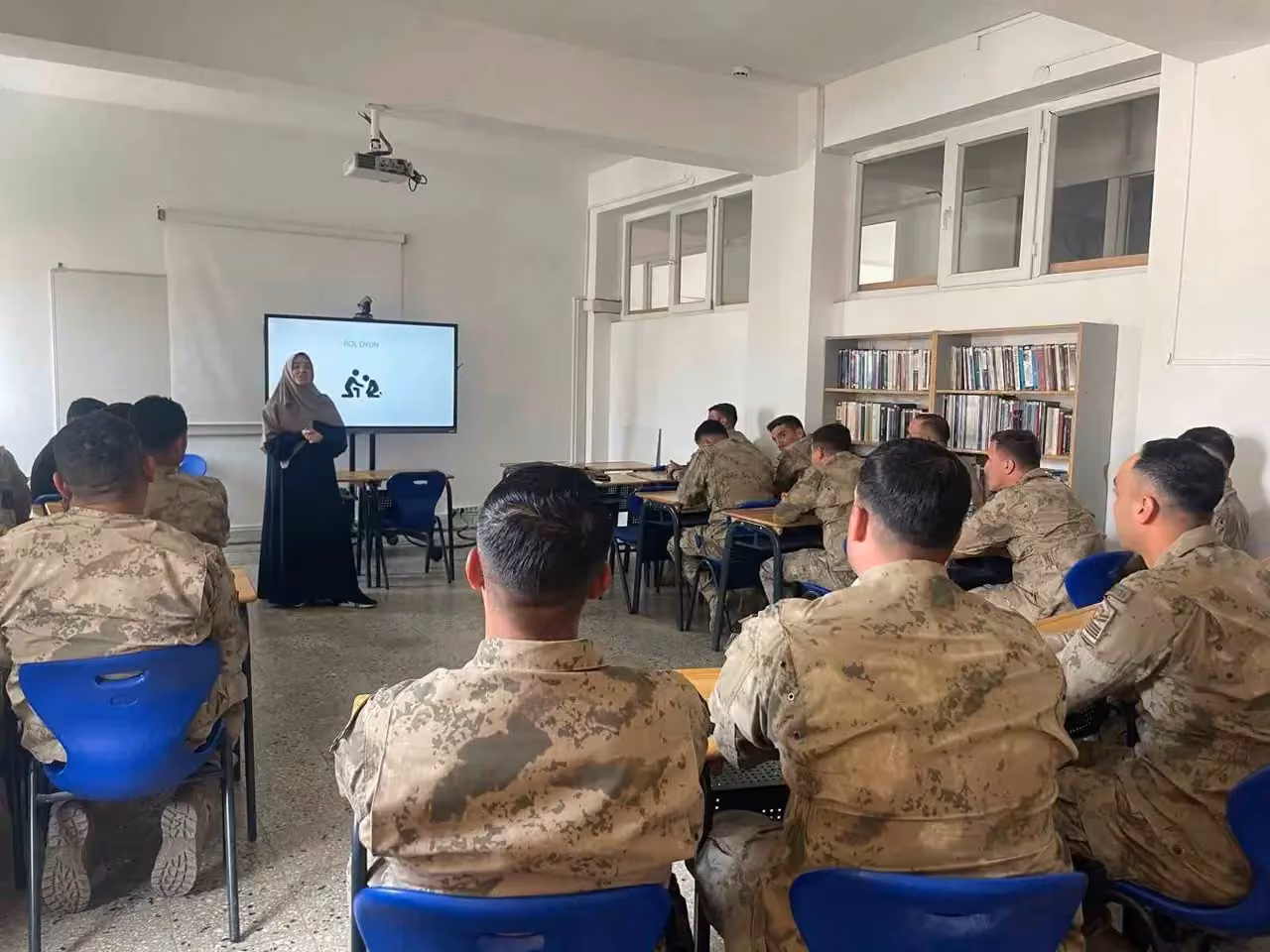 Bayburt’ta jandarma personeline psikolojik ilk yardım anlatıldı
