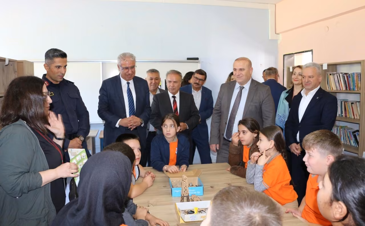 Köşk Başçayır Ortaokulu’nda Bilim Fuarı açılışı gerçekleşti