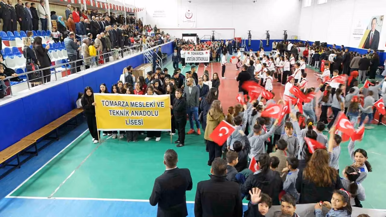 Tomarza’da Cumhuriyet Bayramı coşkusu