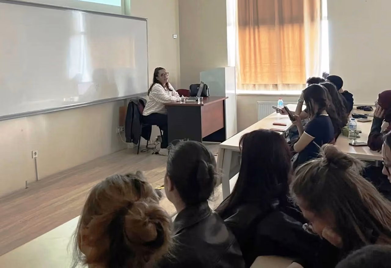DPÜ’de genç kadınlara "Saygılı Yaşam ve Güvenli İlişkiler" eğitimi