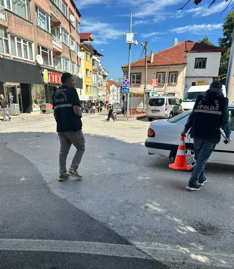 Bolu’da kendilerine firma çalışanı süsü verip 1 milyon liralık kablo çaldılar: 6 tutuklama