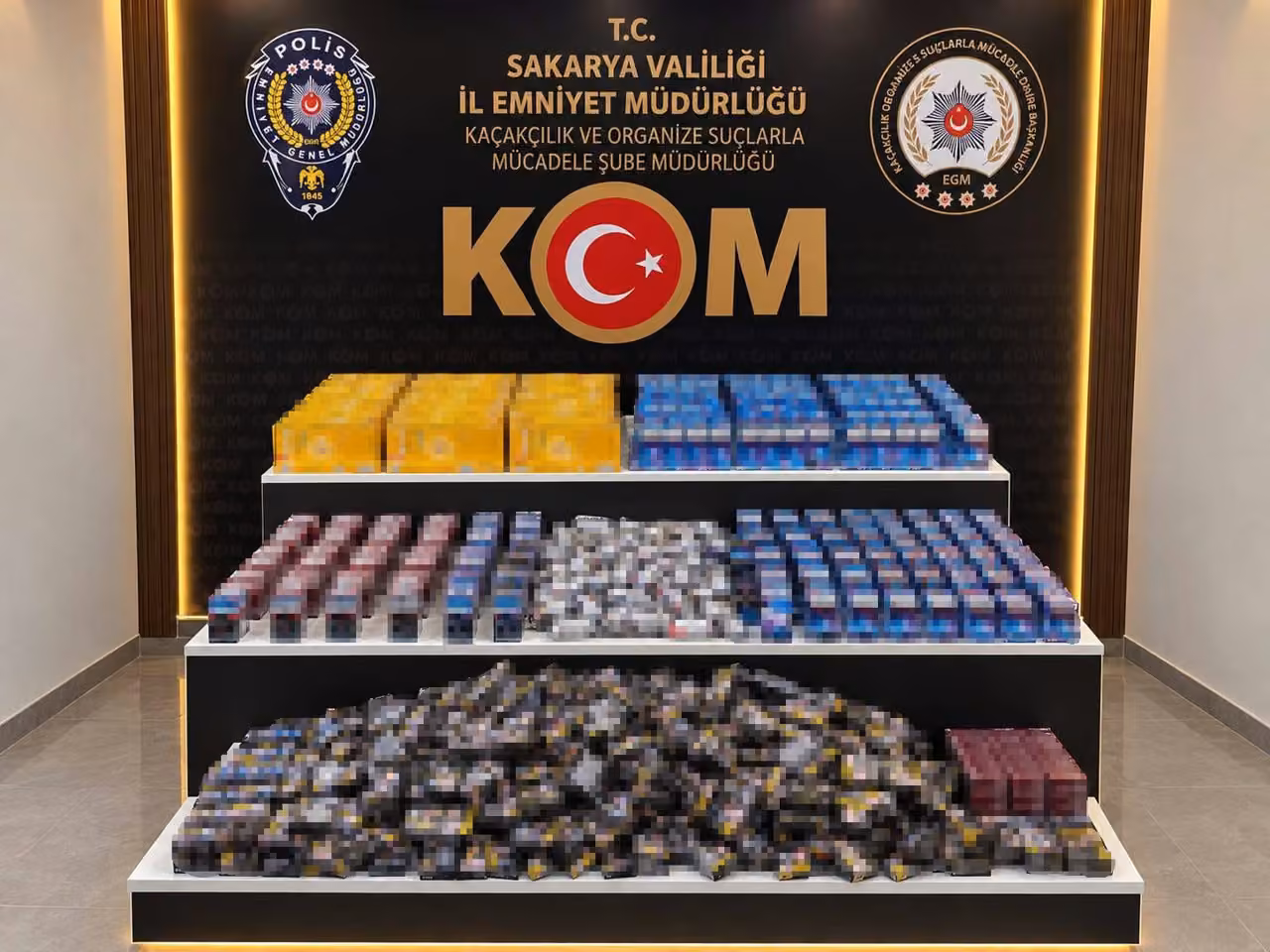 Sakarya’da binlerce paket kaçak sigara ve tütün ele geçirildi