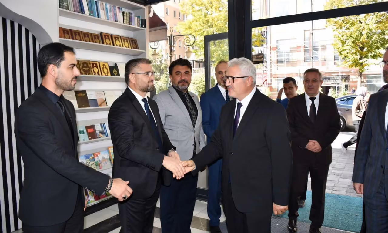 Kütahya İl Müftüsü Hasan İzmirli görevine başladı