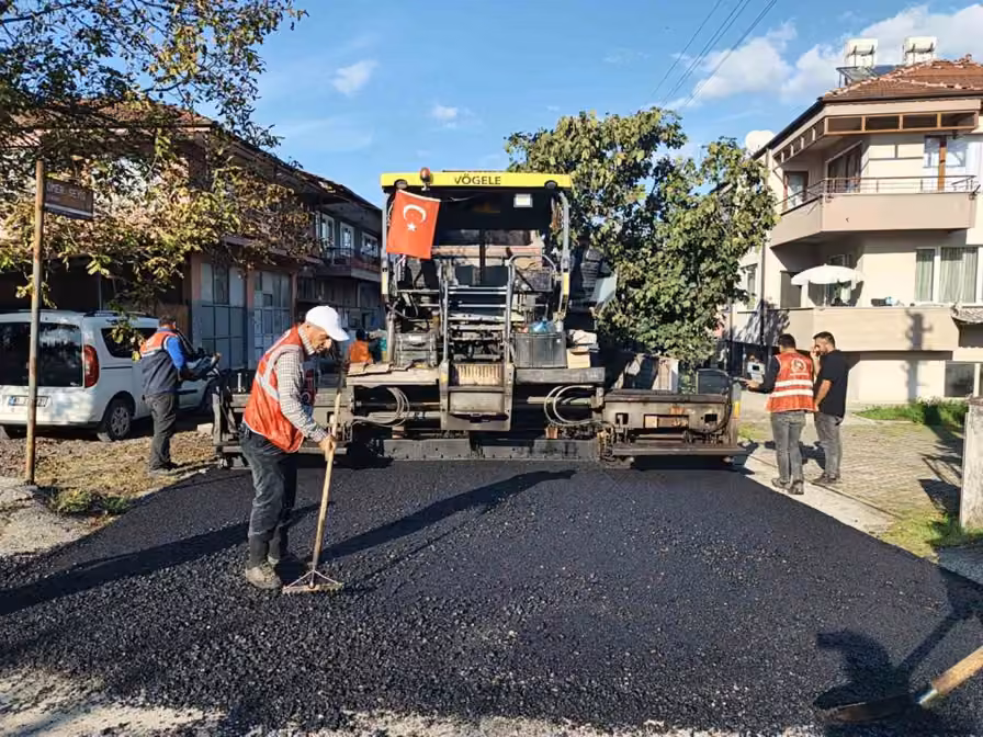 Asfalt çalışmaları 24 saat sistemine döndü