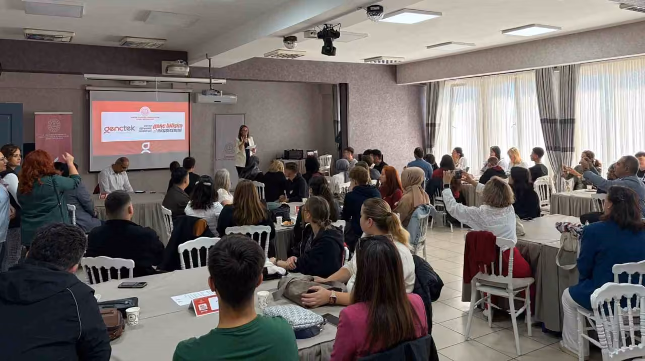 GençTek Eskişehir yeni döneme tanışma ve planlama toplantısıyla başladı