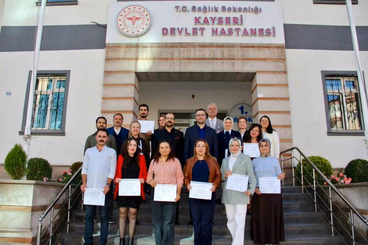 Palyatif Bakım Hemşireliği Sertifikalı Eğitim Programı sona erdi