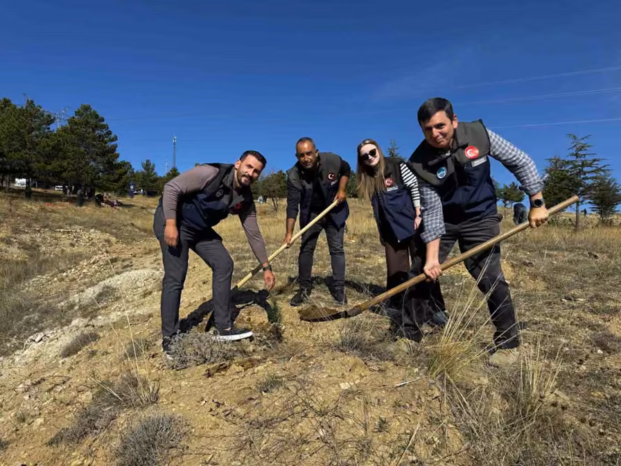 Kayseri Büyükşehir’den yeşil seferberlik: Bin 150 fidan toprakla buluştu