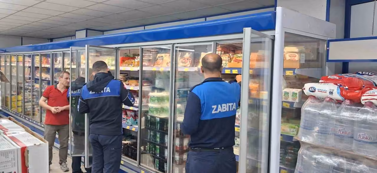 Dilovası’nda marketlerde son kullanma tarihi ve fiyat denetimi