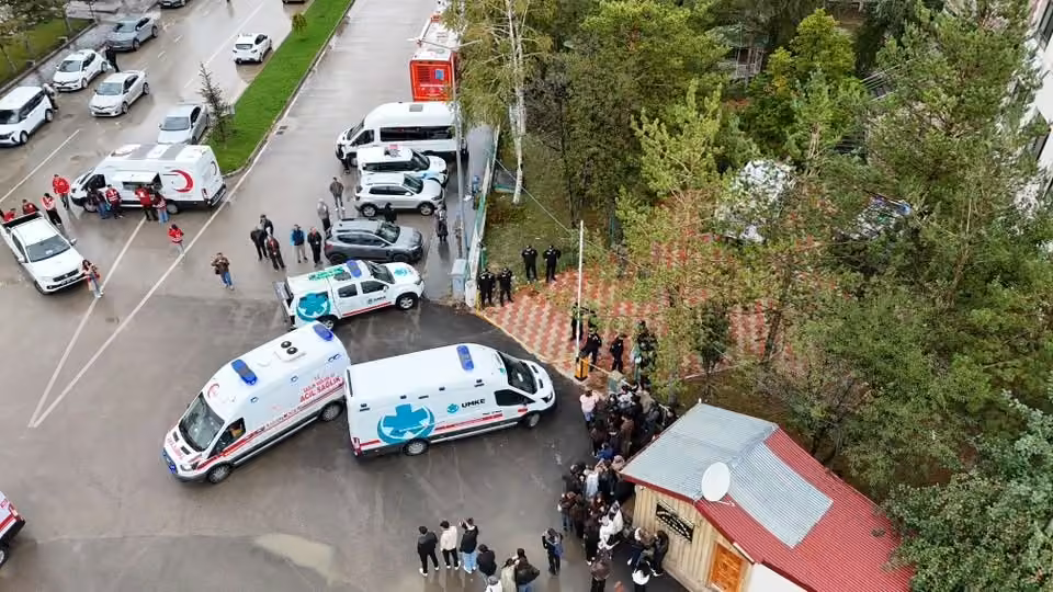 Bayburt’ta sağlık ekiplerinden deprem tatbikatı