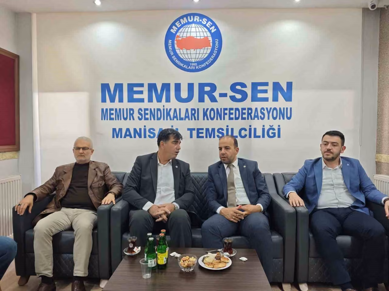Gültekin’den Memur-Sen’e ziyaret