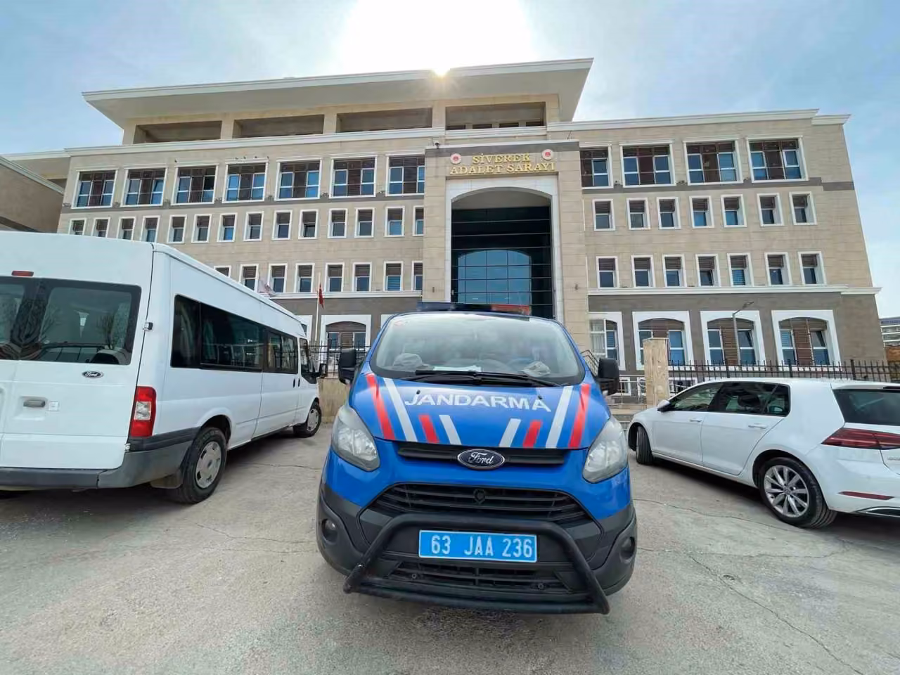Siverek’te 16 yaşındaki kızın fuhşa zorlandığı iddiası: 15 gözaltı