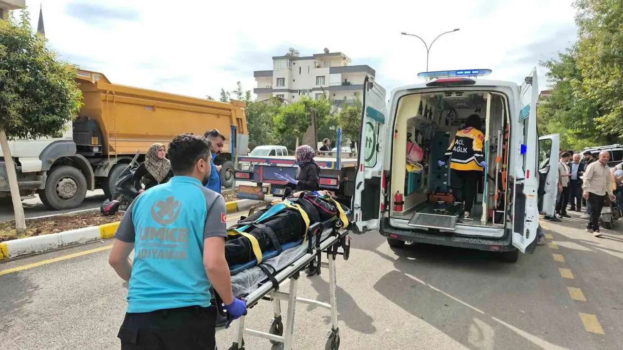 İki motosiklet çarpıştı: 1 yaralı