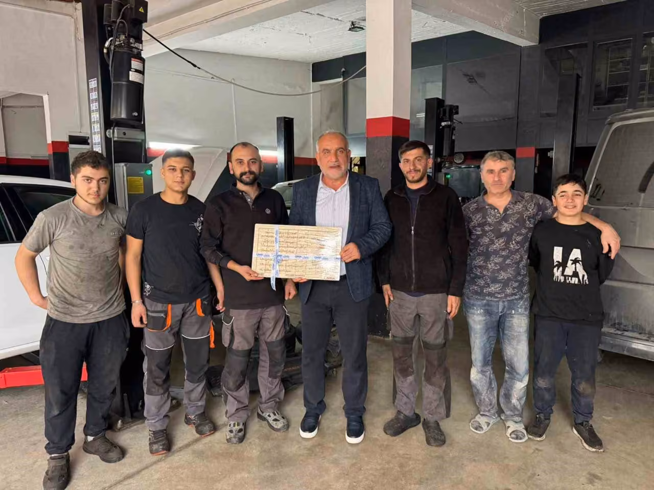Başkan Sandıkçı: "Esnaf kardeşlerimizle buluşup, talep ve önerilerini dinliyoruz"