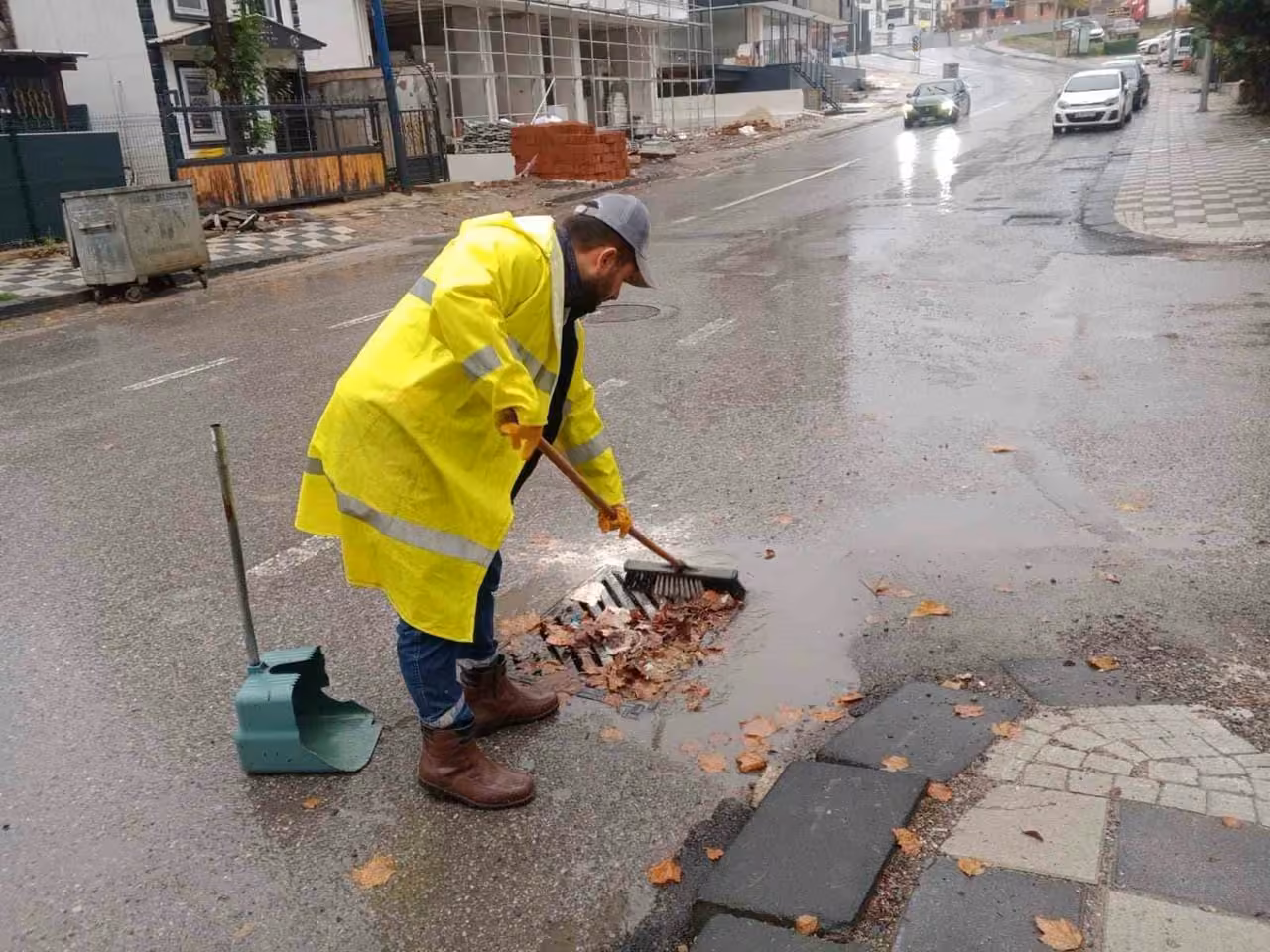 Darıca’da sağanağa karşı su baskını önlemleri alınıyor