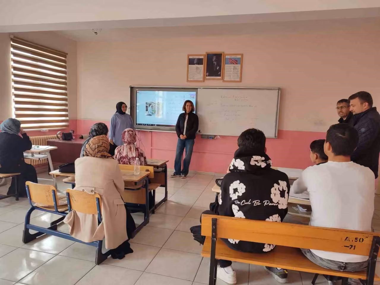 Altıntaş’ta Açık Öğretim İmam Hatip Lisesi kurslarına ziyaret