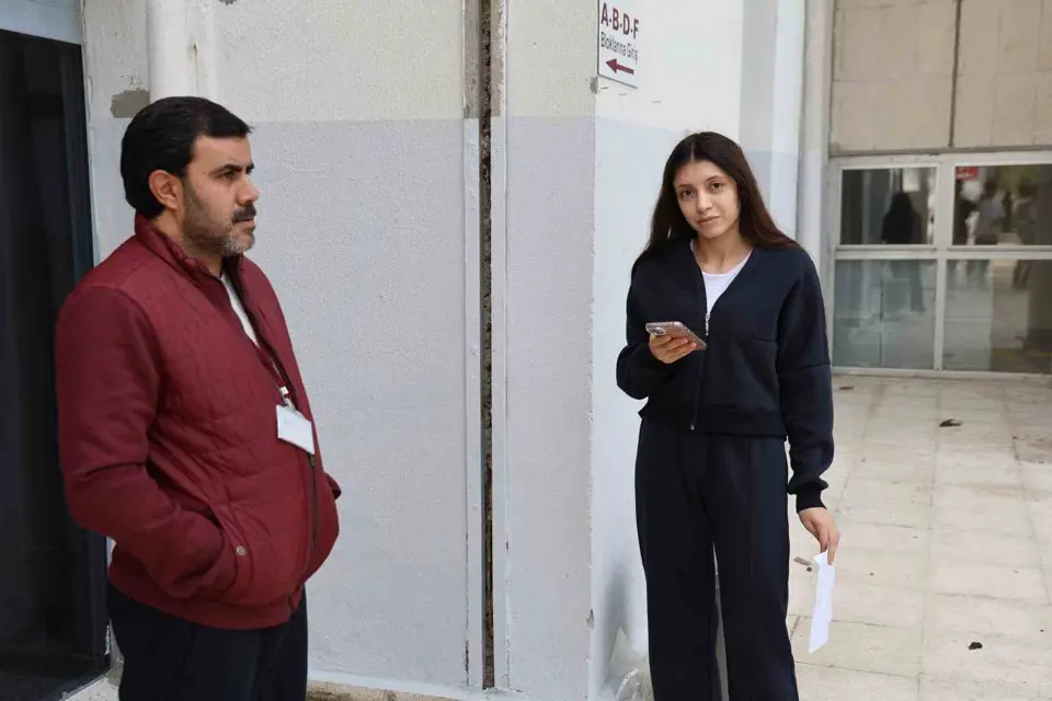 Elazığ’da KPSS heyecanı: Kimi giremedi kimini de polisler yetiştirdi