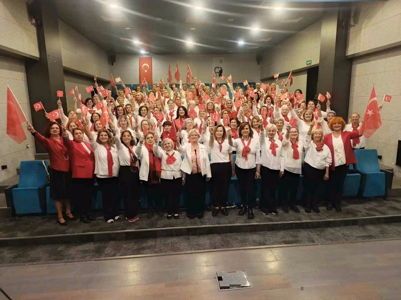 Bursa Nilüfer Kadın Korosu Kıbrıs ve Kahramanmaraş yolcusu
