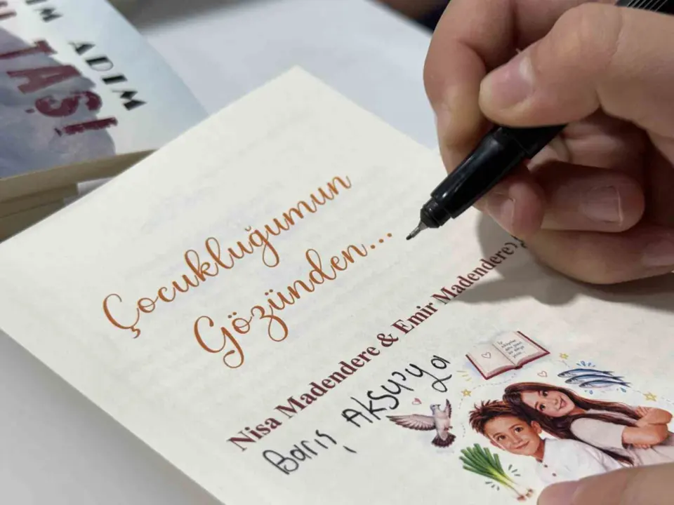 Uluslararası 16. Kocaeli Kitap Fuarı’nın en genç ikiz yazarları