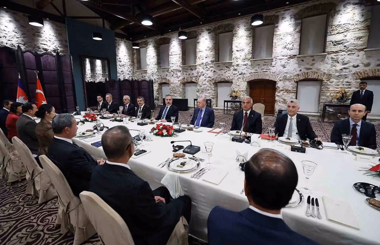 Bakan Bolat: "Türkiye ile Kamboçya arasındaki ticari iş birliğini geliştirmeyi hedefliyoruz"