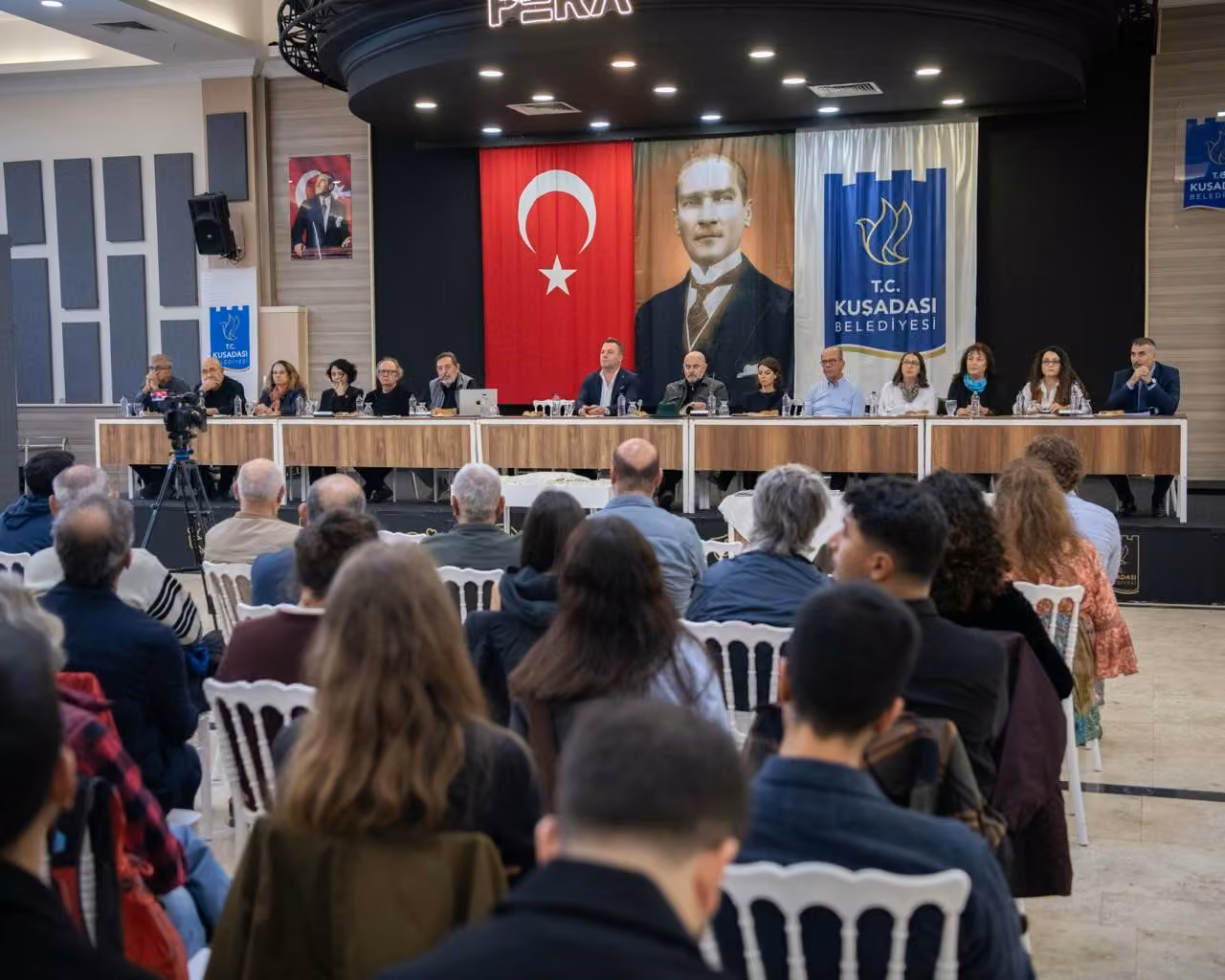 Başkan Vekili Demirtaş: "Kentimizin kimliğine ve doğasına çok yakışacak"