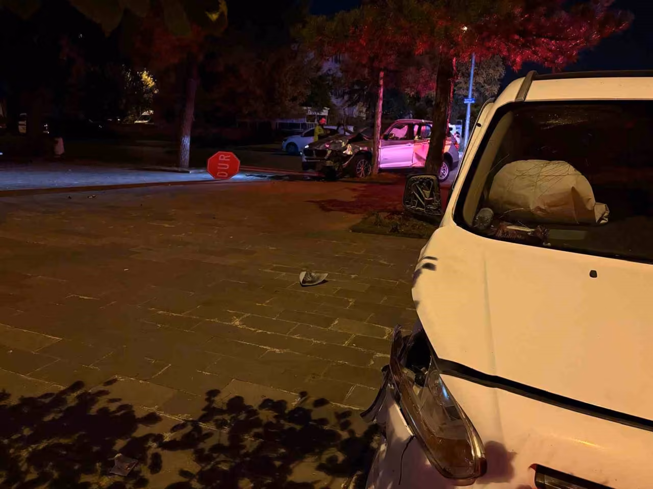 Kayseri’de hafif ticari araç SUV ile çarpıştı: 4 yaralı
