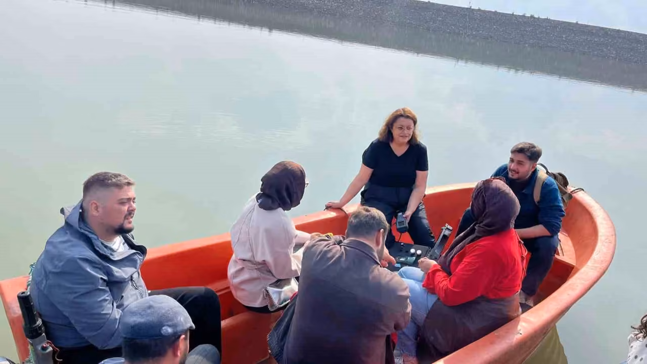 Su ürünleri fakültesi öğrencilerinden Demirören Barajı’nda saha çalışması