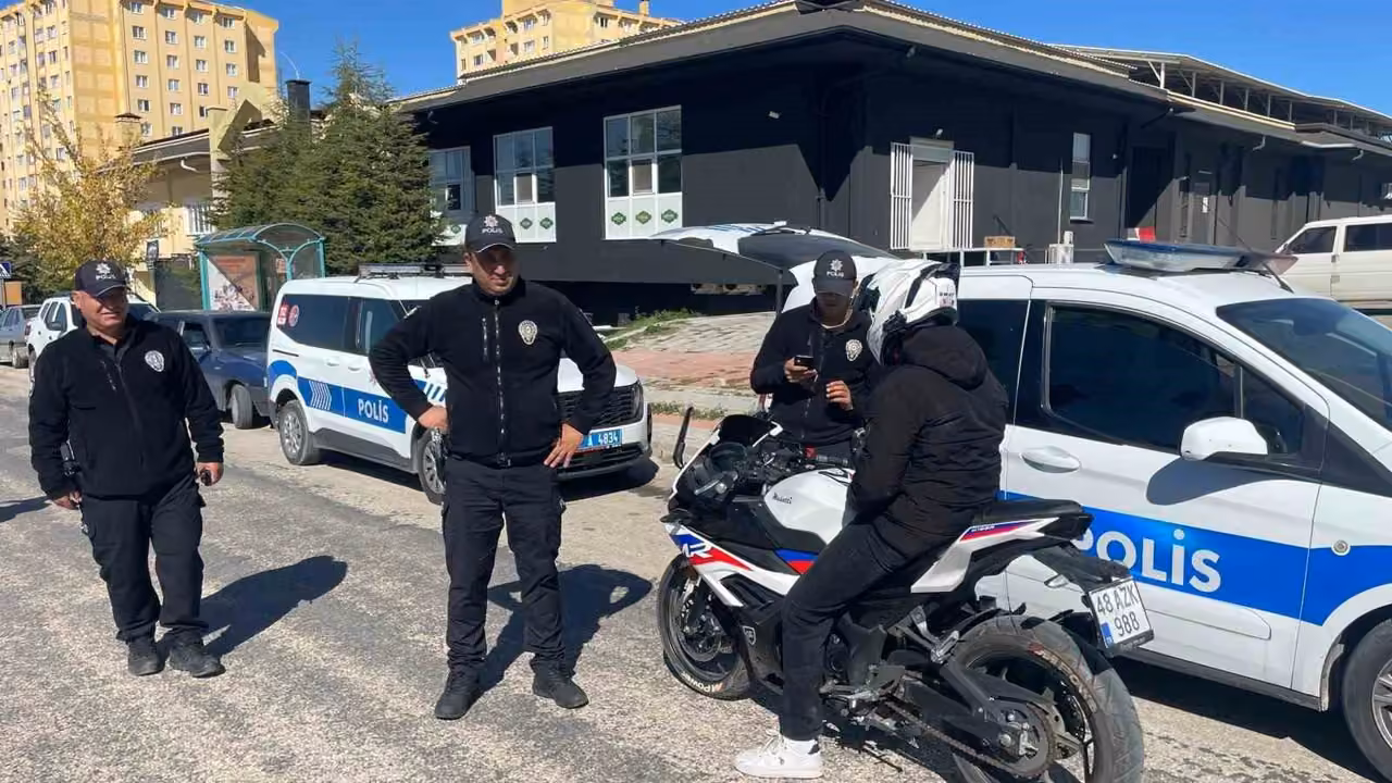 Karaman’da okul çevrelerinde denetimler sürüyor