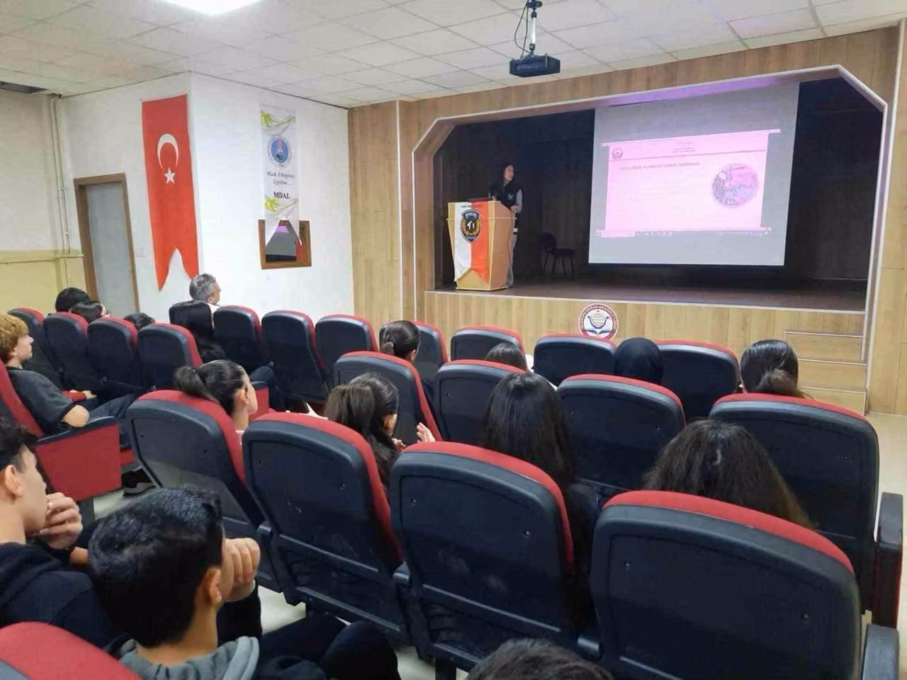 Erzincan’da 380 öğrenci ve öğretmene güvenlik eğitimi verildi