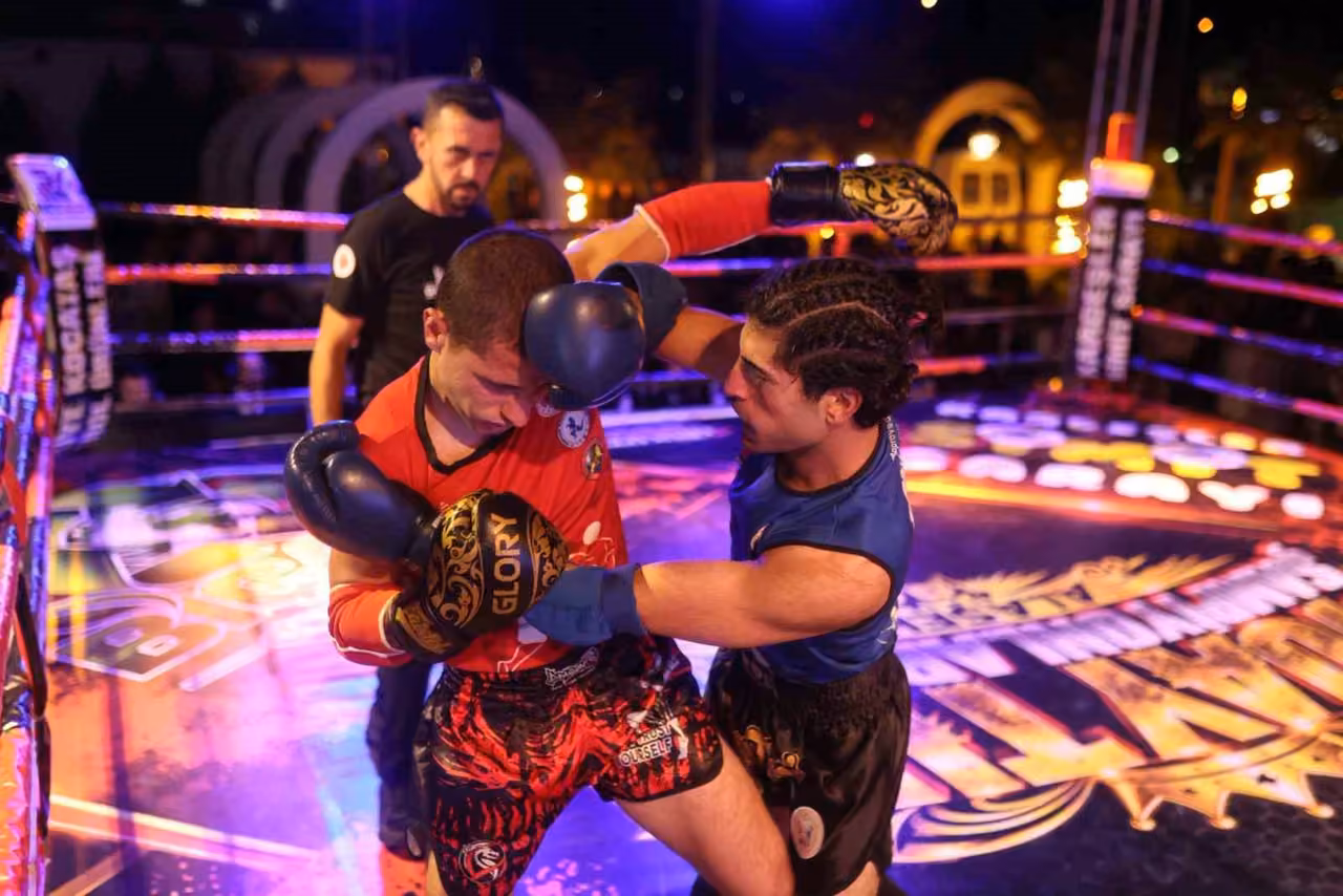 Alaşehir’de muaythai rüzgârı esti