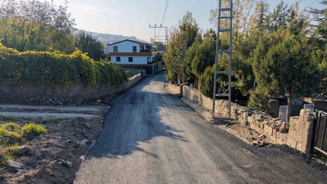 Talas’ın kırsalında asfalt atağı