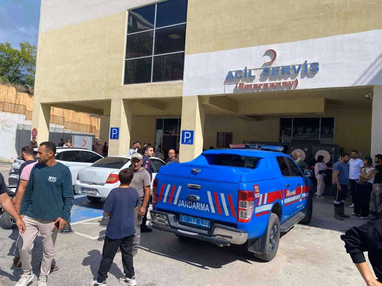 Gazipaşa’da 15 yaşındaki çocuğun iş makinesinin koluna sıkışarak yaralanmasına 2 tutuklama