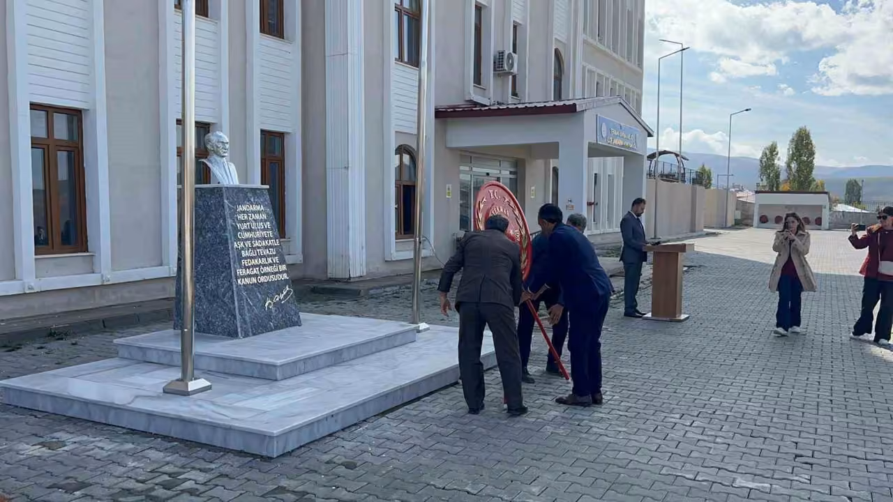Tekman’da muhtarlar günü programı