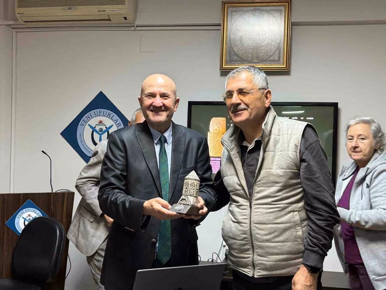 Cumhuriyet tarihinin en uzun soluklu kazısında bir ilk: Mozaikli yapı bulundu