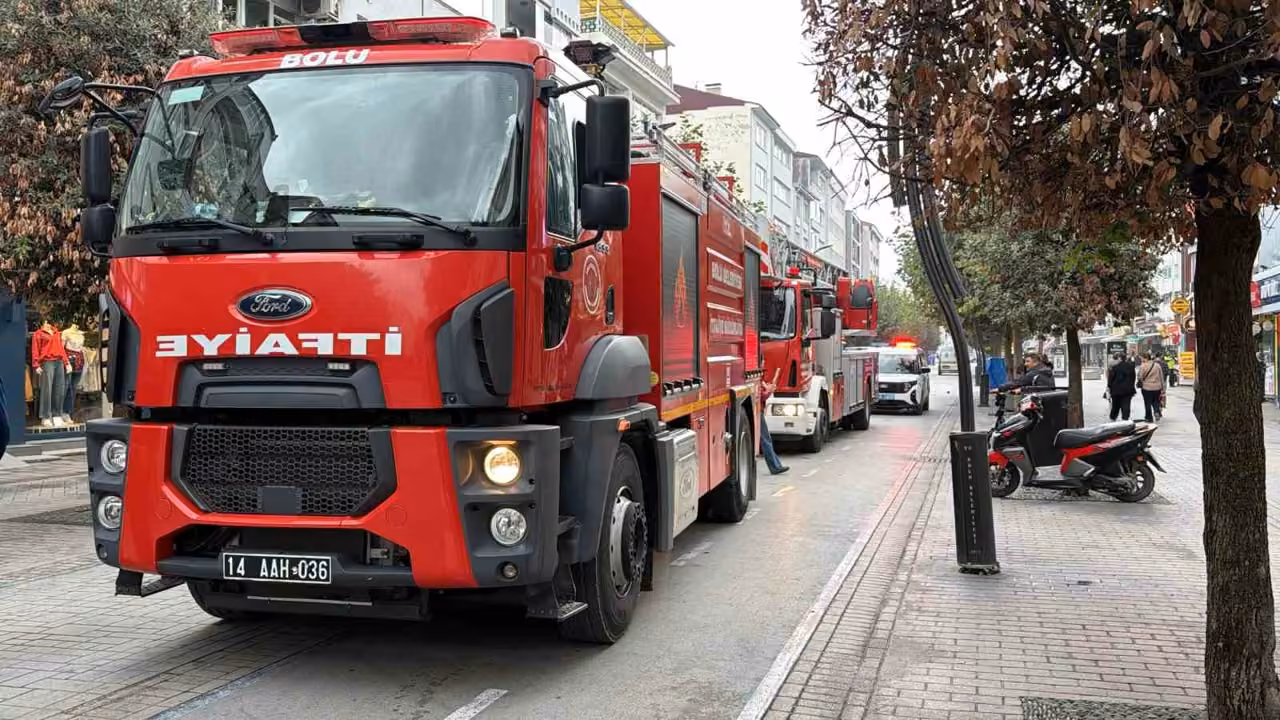 Bolu’da kablolardan yükselen dumanlar ekipleri harekete geçirdi