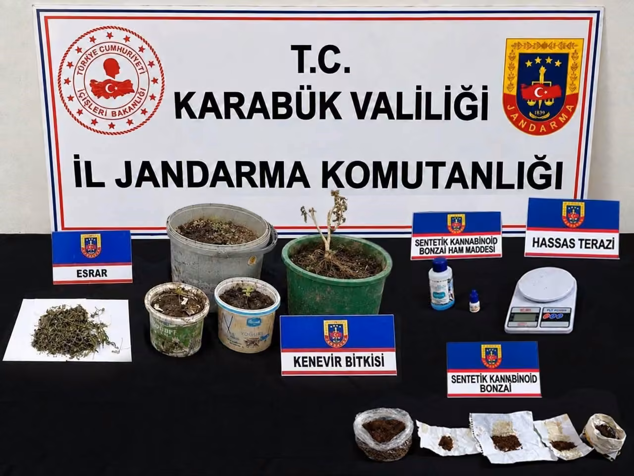 Jandarmadan uyuşturucu operasyonu