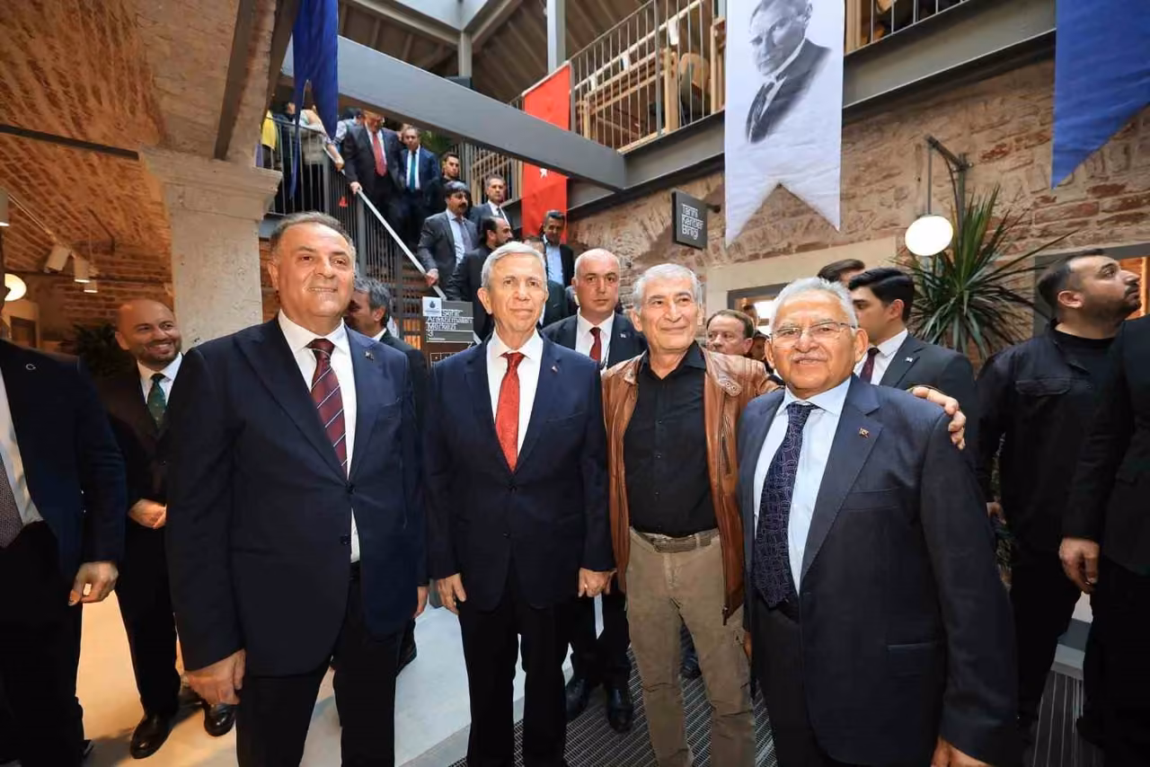 Başkan Büyükkılıç İstanbul’da Şehir Araştırmaları Merkezi açılışına katıldı