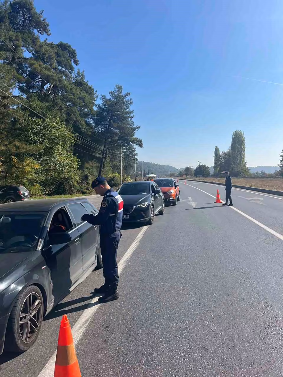 Muğla’da Jandarma trafik timlerince bir haftada 27 bin 741 araç denetlendi
