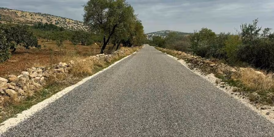 Araban’da bağlantı yolu asfaltı tamamlandı