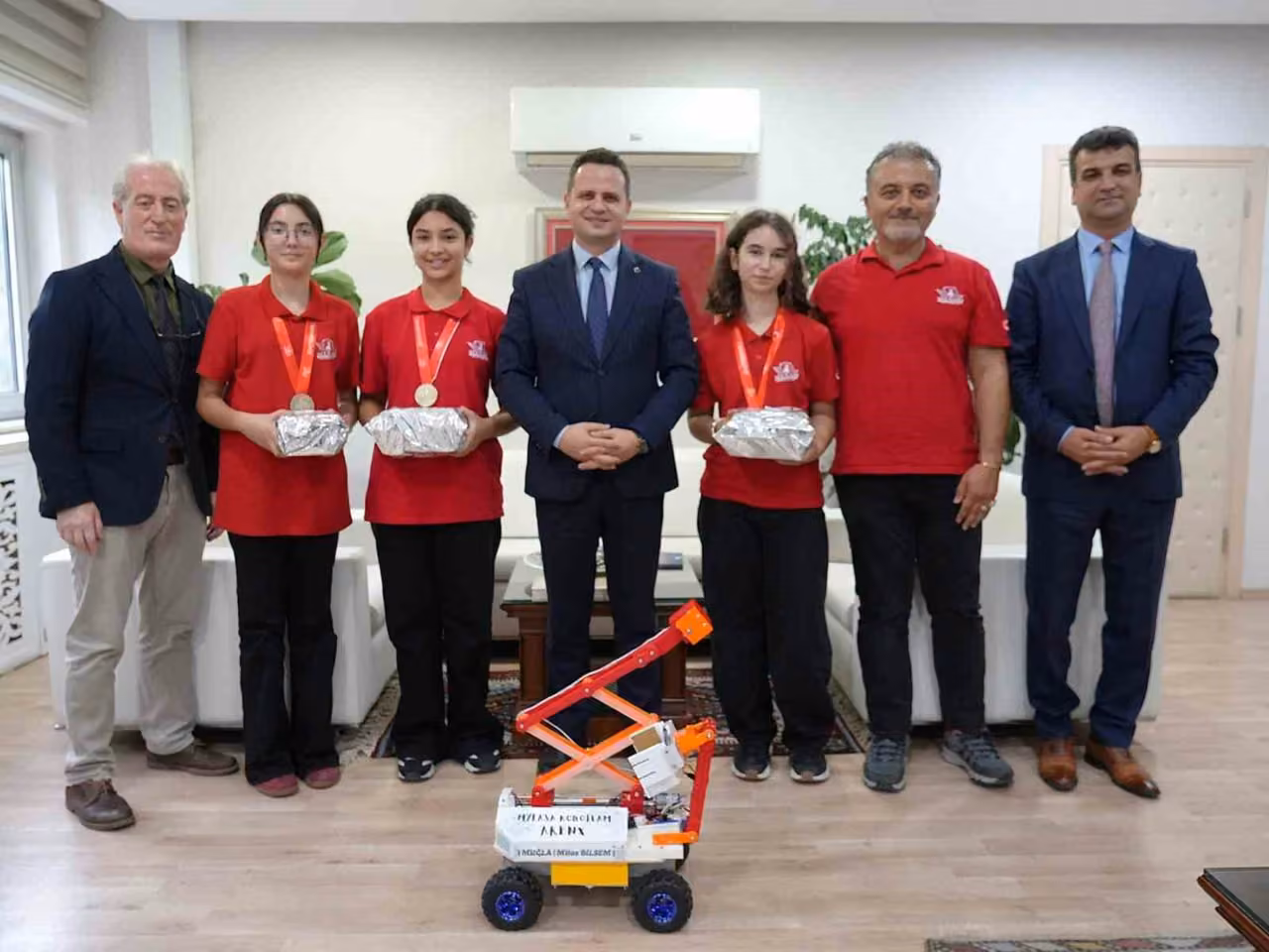 Muğla’nın robot şampiyonları gururlandırdı