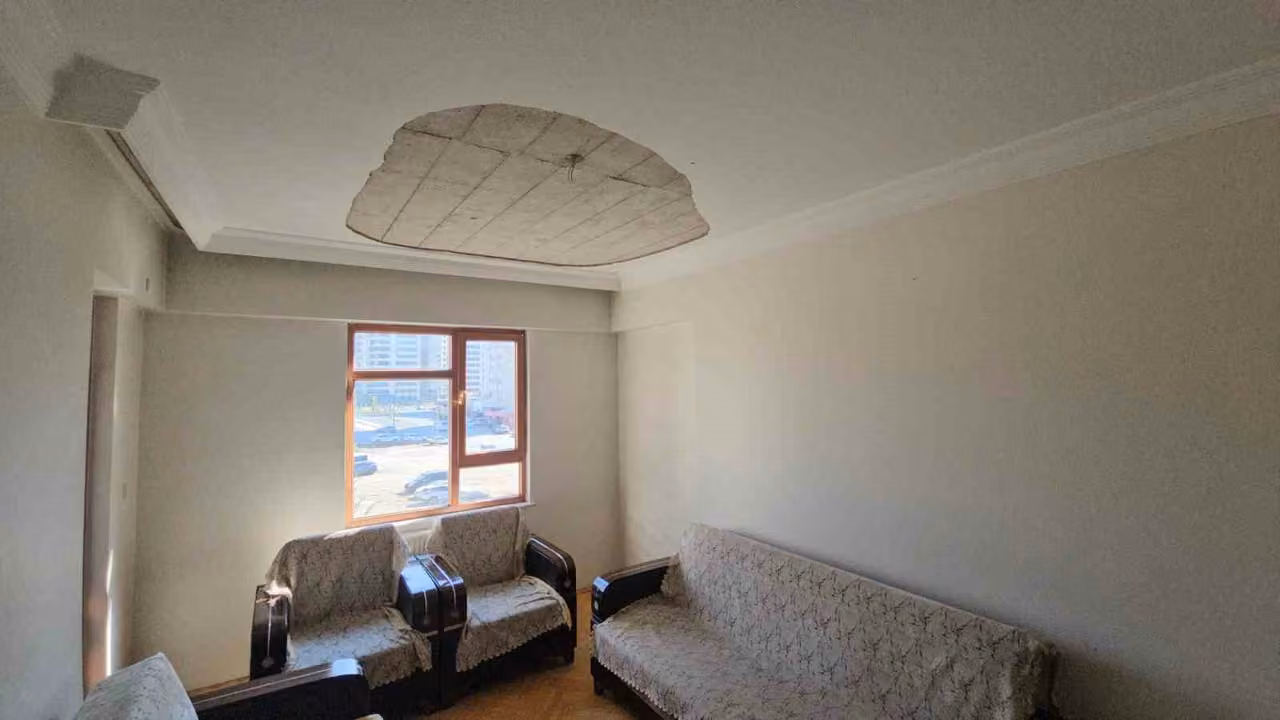 Tavanın çökmesi sonucu gözünü kaybeden kadının oğlu konuştu: "Akla, hayale gelecek bir olay değil"