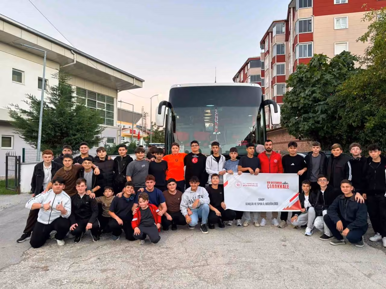 Türkeli’den Çanakkale’ye 38 kişilik tarih yolculuğu