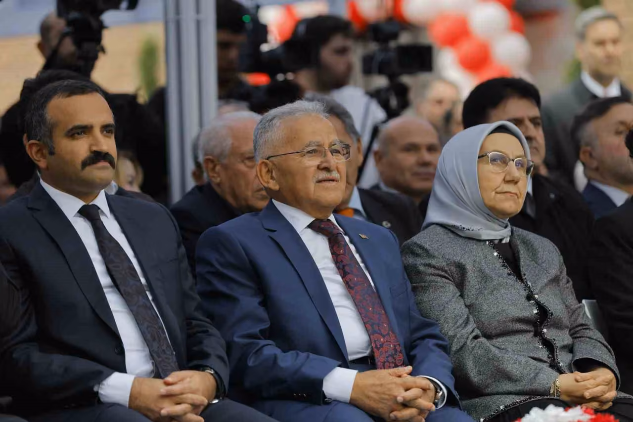 En duygusal açılış