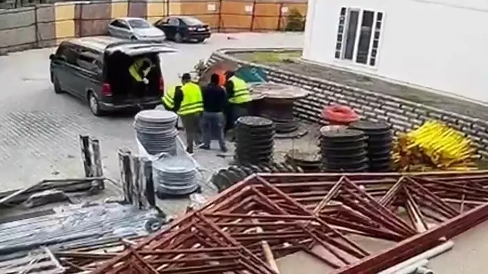 Tuzla’da şantiyeden 1 milyon 397 bin TL değerinde kablo çalan 3 şüpheli yakalandı