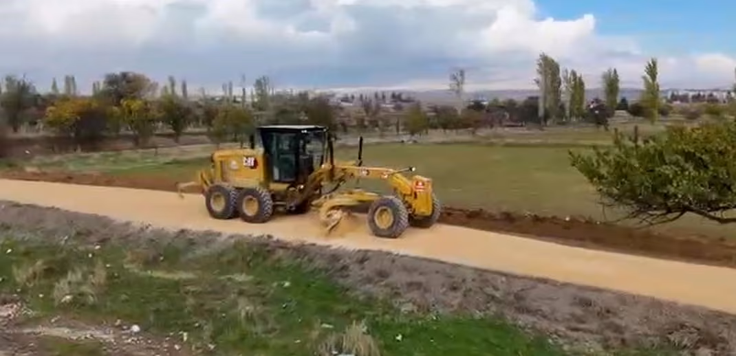 Bolvadin’de ulaşım altyapısı çalışmaları sürüyor