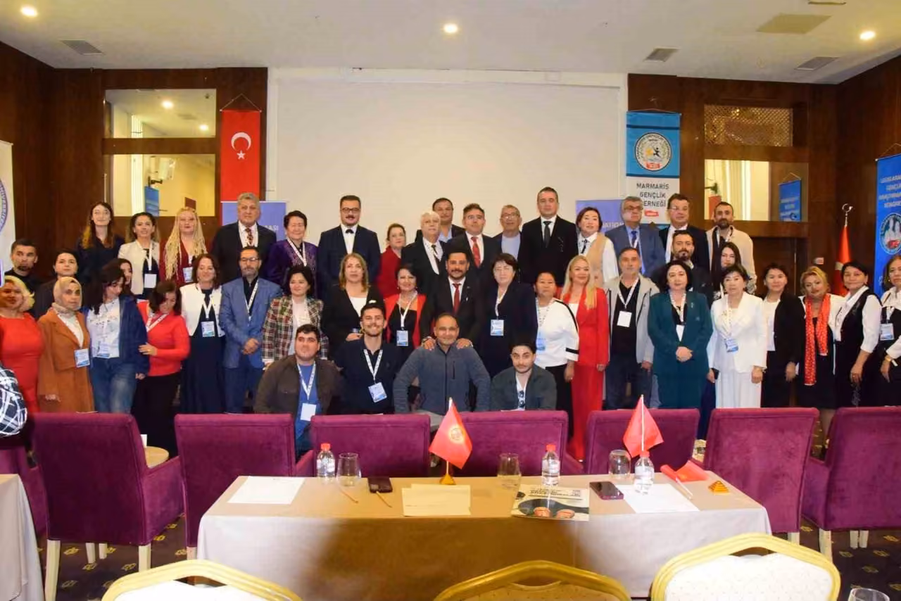 Marmaris’te gençliğin geleceği konuşuldu