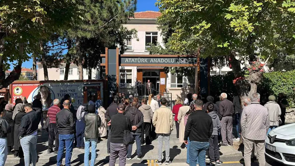 Çorum’da binlerce aday KPSS’de ter döktü