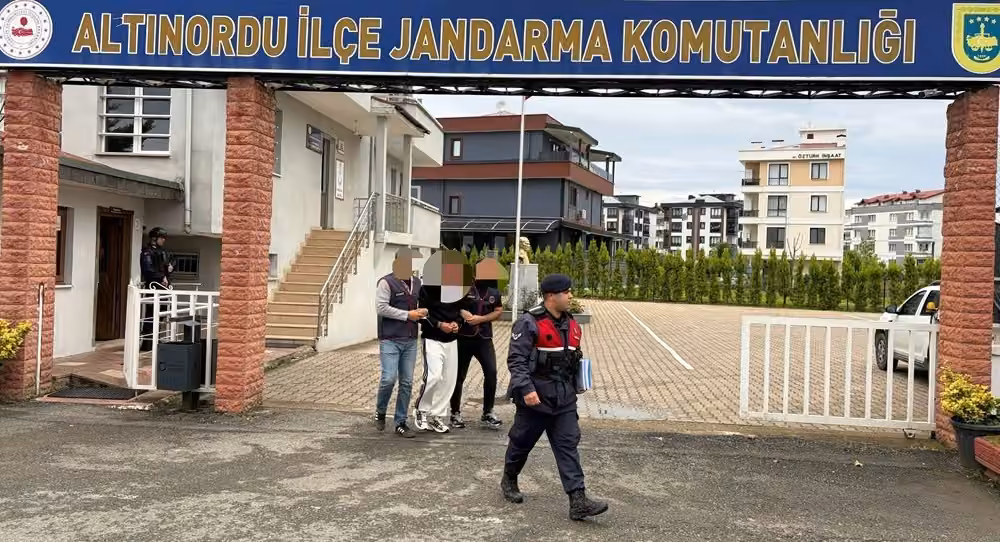Ordu’da evden altın ve nakit para çalan hırsızlık şüphelisi 2 kişi tutuklandı